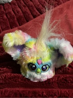 Plush Talking Furby Small Kids Toy with Rainbow Fur and Big Eyes